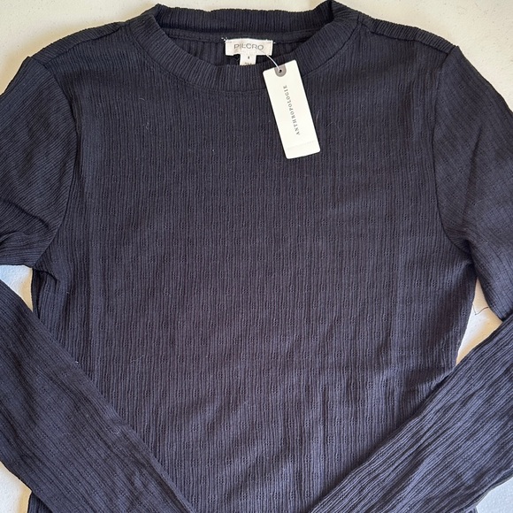 Pilcro Black Fitted Long Sleeve - Picture 2 of 4